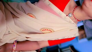 Hot Indian Aunty Blowjob & Handjob Cumshot with Beautiful Lips Close-up: Slow Blowjob on a Thick Meaty Dick Sticky Cum