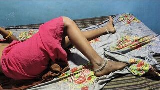 The Husband Opened His Wife's Saree and Fucked Her