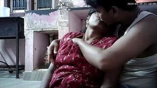 Indian Hot House Wife Kissing and Boobs Pressing