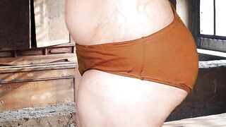 Indian Desi Girl Belly and Body Rubbing 19