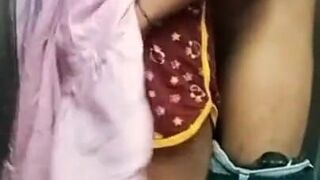 Desi Teacher and Young Girl Student Ki Viral Video