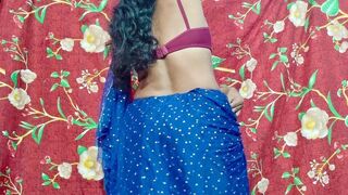 Desi Hot Indian Bhabhi Ji in Blue Saree Showing Her Boobs and Thighs