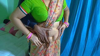 Noughty babi desi romance foreplay and fucked on bed by her brother-in-law