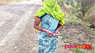 कोमल आया था, महामारी भूमि चाहती थी कि बिल्ली सड़क पर खड़ी हो, कुतिया