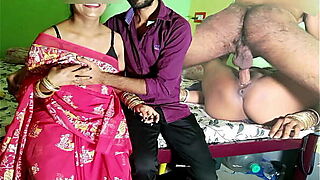 बायोलॉजी ट्यूशन सर ने स्टूडेंट की सौतेली माँ को चोदा अकेले में