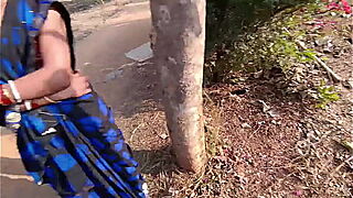 Fucked friend'_s wife for the first time in the park