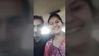 Married Guju Bhabhi payal enjoyed with Bf in Car Public rod