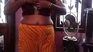 Mumma ki milk nikl diya