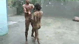 BARISH MAIN LADKI KO CHODA